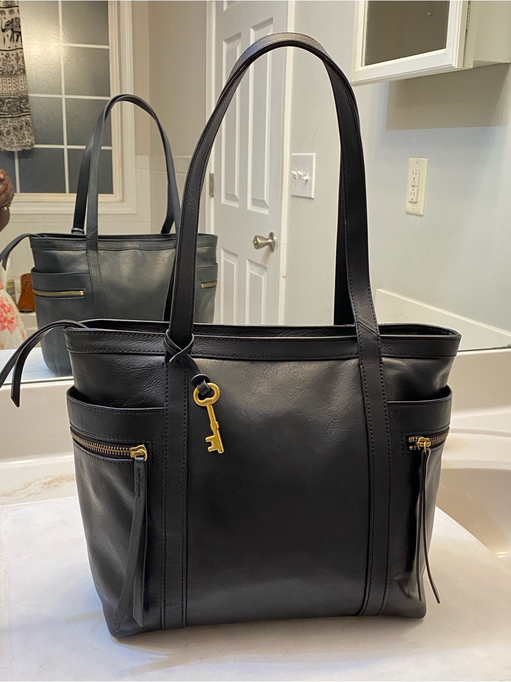 Stunning Fossil Caitlyn leather tote, excellent condition very clean interior